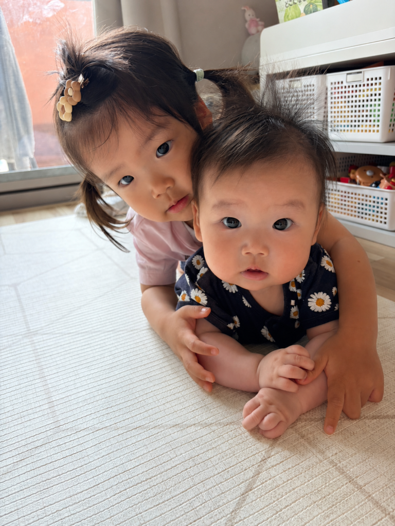 2歳差の姉妹がかわいい....